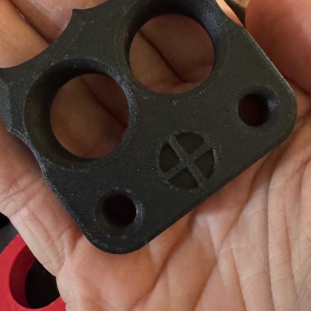 Black Carbon Fiber Nylon Knuckle Duster